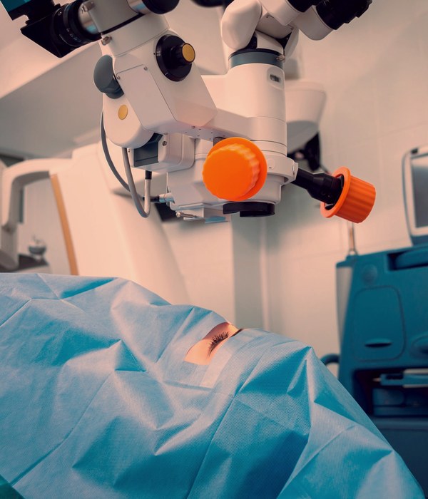 Bulgy Eyes treatment being carried out at the clinic